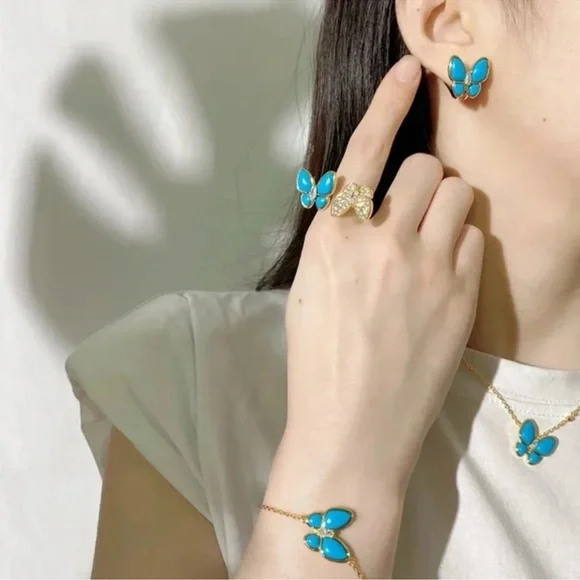 Butterfly Turquoise Gold Stainless Steel Pendant Bracelet - Picture 3 of 3